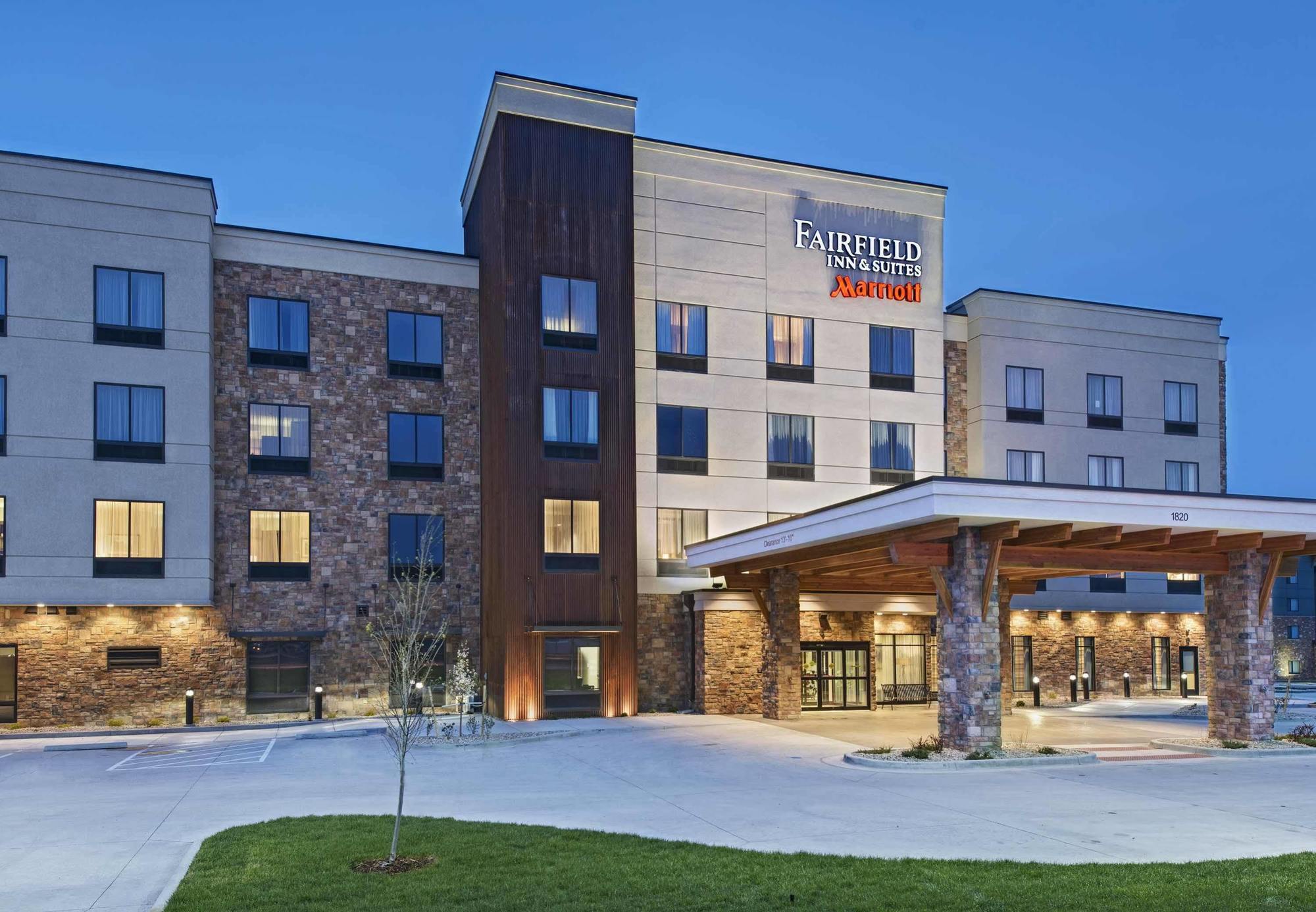 Fairfield Inn & Suites By Marriott Cheyenne Southwest/Downtown Area Exterior photo